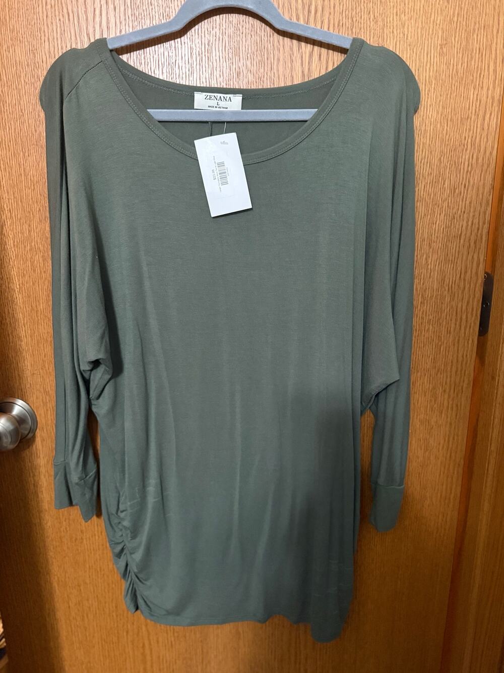 NWT Zenana Cinched Sides 3/4 Sleeve Shirt